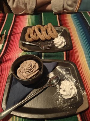 Churros en chocolademouse at El Castillo in Valkenburg
