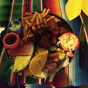 Gefrituurde bloemkool met zoete aardappel friet at El Castillo in Valkenburg