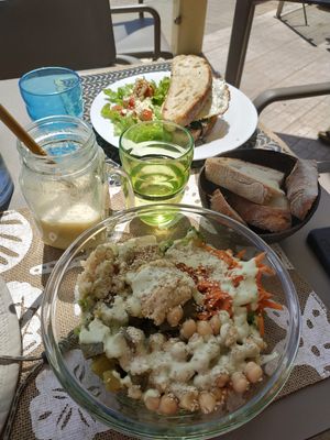 Kirana bowl, feta sandwich and Happy smoothie at Kirana Cafe in Peniche