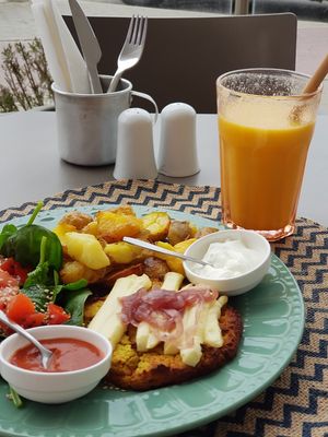 Chickpea burger with vegan cheese at Kirana Cafe in Peniche