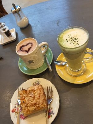 Aprikosenkuchen at 26 Rose Garden in Zurich