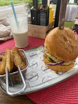 Hawaiian Burger   at Aroma Coffee Bar in Cahuita