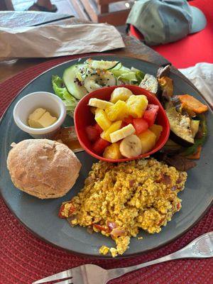 Complete breakfast at Aroma Coffee Bar in Cahuita