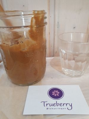 Hot cafe detox maca smoothie at Trueberry - Nakameguro in Tokyo