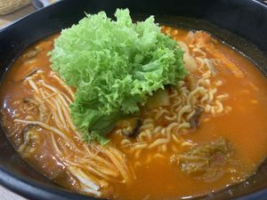 Kimchi ramen at Saute-san 素特-さん in Central Singapore