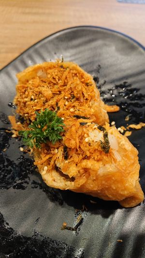 Inarizushi at Saute-san 素特-さん in Central Singapore