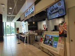 Located at the corner at Saute-san 素特-さん in Central Singapore