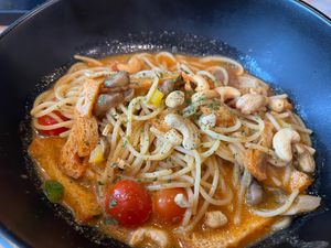 Tom yam spaghetti - too salty #Veganuary at Saute-san 素特-さん in Central Singapore