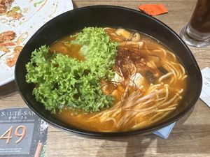 Ramen spicy miso with mushrooms #Veganuary at Saute-san 素特-さん in Central Singapore