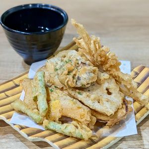 Mixed Veg & Shroom Tempura at Saute-san 素特-さん in Central Singapore