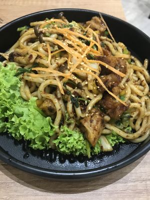 Stir fry udon - mala at Saute-san 素特-さん in Central Singapore