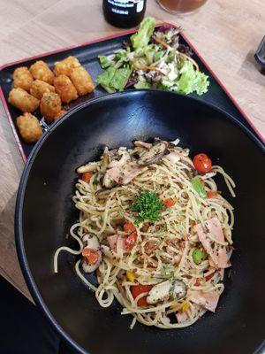 Truffle Aglio Olio at Saute-san 素特-さん in Central Singapore