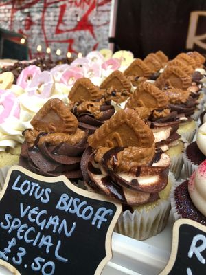 Lotus biscoff special. Vanilla cake with chocolate vanilla swirls and biscoff centre and topping. at RoxyRara Cakes - Camden in East London