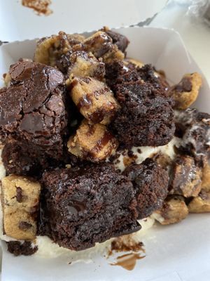 Cinnamon roll with brownie and cookie dough  at Cinnaholic in San Jose
