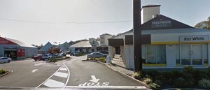 Driveway entry at Flour of Life Bakery in Helensvale