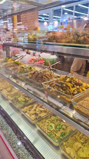 Traditional Thai food at So​ Vegan in Bangkok