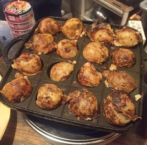 Nearly ready!  at Self Takoyaki Bar IDUCO in Osaka