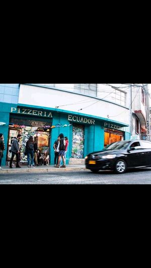 pizzería Ecuador  at Pizzeria Ecuador  in Valparaiso