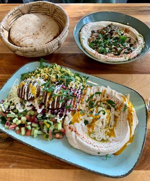 Kuch’ Spezial and Hummus Champignons   at Hummus Küch' in Frankfurt