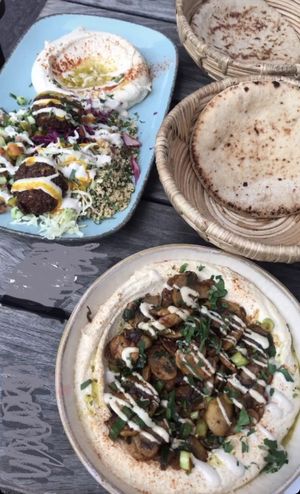   at Hummus Küch' in Frankfurt