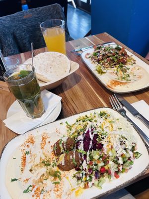   at Hummus Küch' in Frankfurt