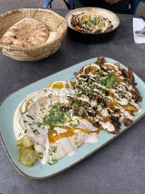   at Hummus Küch' in Frankfurt
