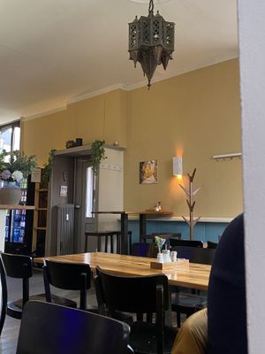   at Hummus Küch' in Frankfurt