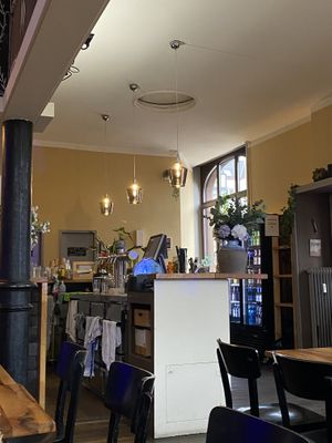   at Hummus Küch' in Frankfurt