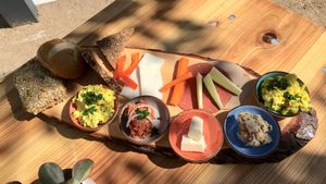 large breakfast platter at Vabiou's in Hamburg