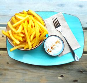 Fries with vegan mayo. You can choose between classic mayo, garlic mayo, lemon thyme mayo, pepper mayo and ketchup. Awesome! at Vabiou's in Hamburg