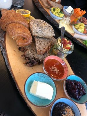 Large sweet breakfast  at Vabiou's in Hamburg