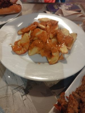 Patatas bravas #Veganuary at La Casa de la Montaña in Jaca