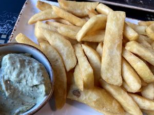 fries & basil mayonnaise at Peter Pane in Braunschweig