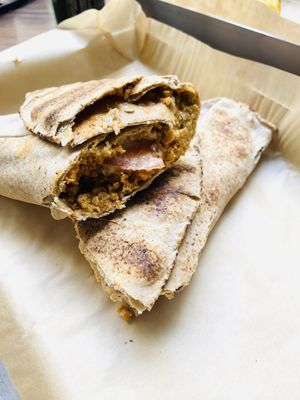 Lahmajoun 🤤 at Vegan Beat in Athens