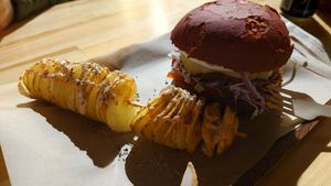 Spiral Potatoes + Big Boss Burger at Vegan Beat in Athens