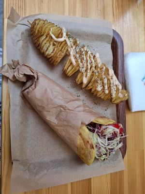 Space gyros with spiral potatoes at Vegan Beat in Athens