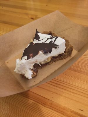 Banoffee pie at Vegan Beat in Athens