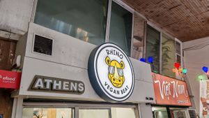 Facade at Rhino Vegan Beat in Athens