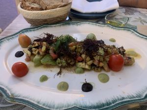 Tartar de aguacate y tomate con germinados de mostaza  at El Escondite de Conil - Maybe closed in Conil De La Frontera