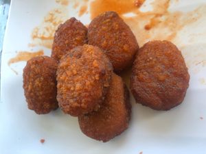 Buffalo kiwi vegan wings at Island Wing Company in Destin