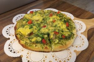 Vegan pizza at LN Fortunate Coffee 幸福咖啡 in Taoyuan