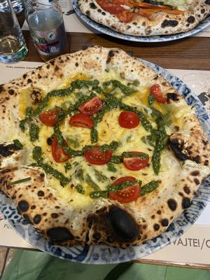 asparagus pizza  at Pizzeria Verace - Streliska in Ljubljana