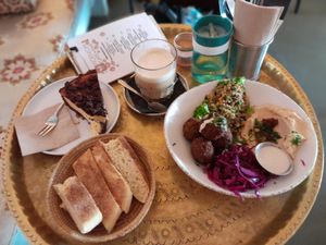 Russian chocolate cheesecake, cappuccino freddo & falafel at Picknick Cafe Bar in Frankfurt