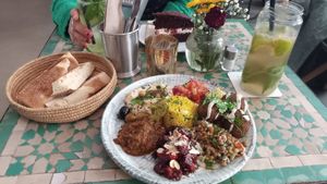  at Picknick Cafe Bar in Frankfurt