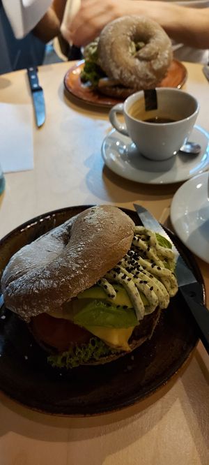 Bagels with faux chicken. Also had a cappuccino with oat milk, is not visible in the picture. at Olivia's Maastricht in Maastricht