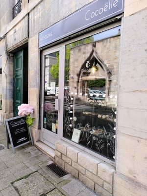 Entrance at Cocoelle Patisserie Vegetale in Besancon