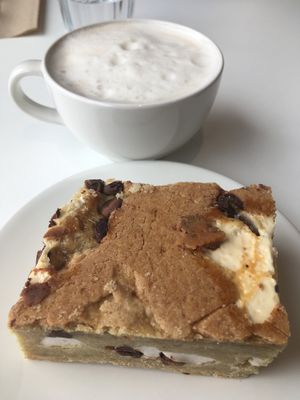 S’mores Brownies! Cardamom Chai Tea at Dar Nabati in Oakville
