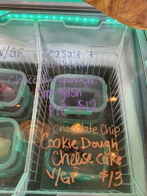 Dessert options at Moku Roots in Kula