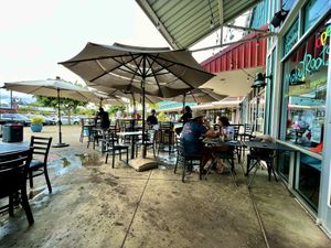Outdoor seating  at Moku Roots in Kula