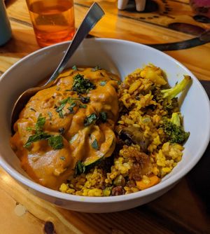 Curry Bowl at Moku Roots in Kula